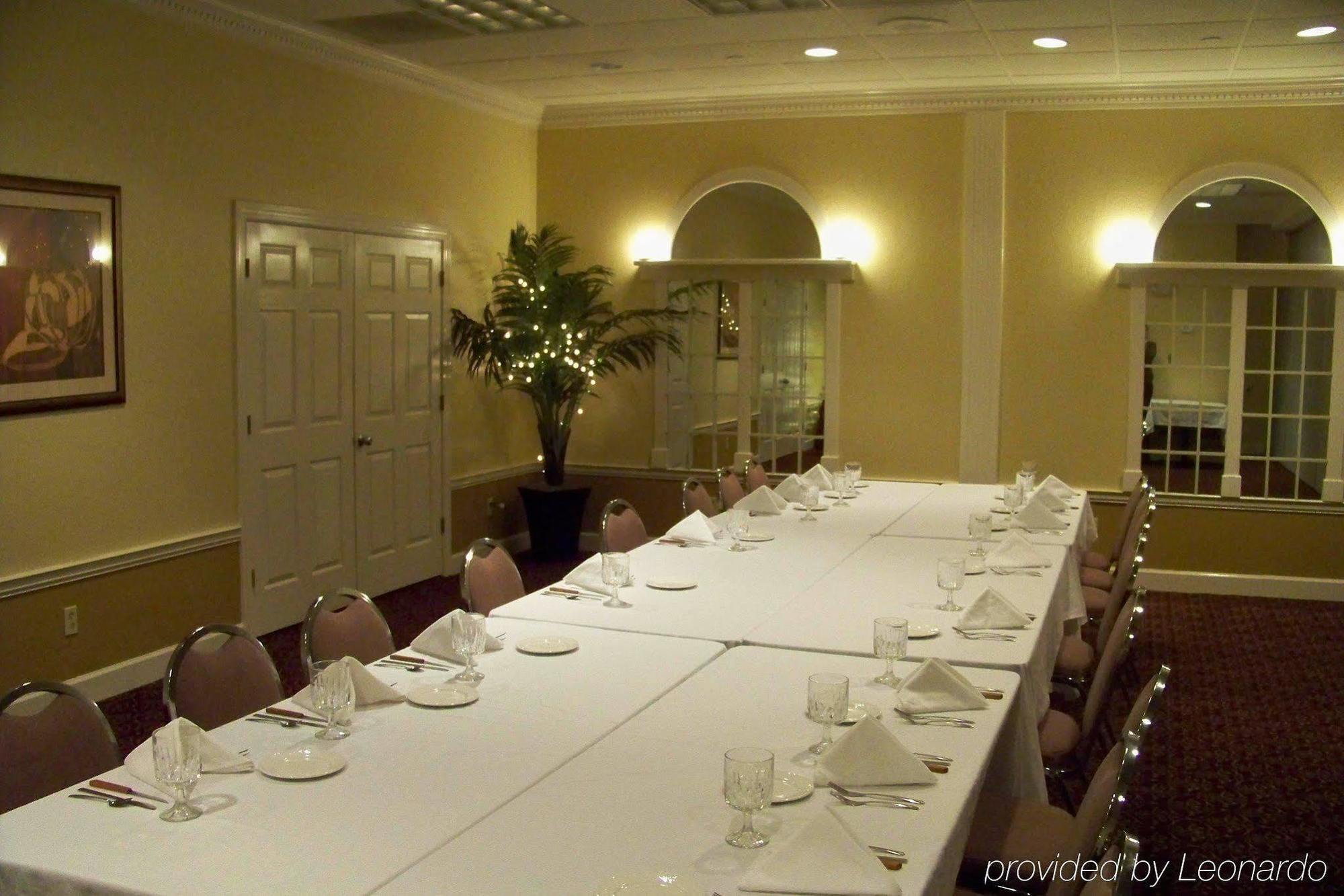 White Columns Inn Thomson Restoran foto