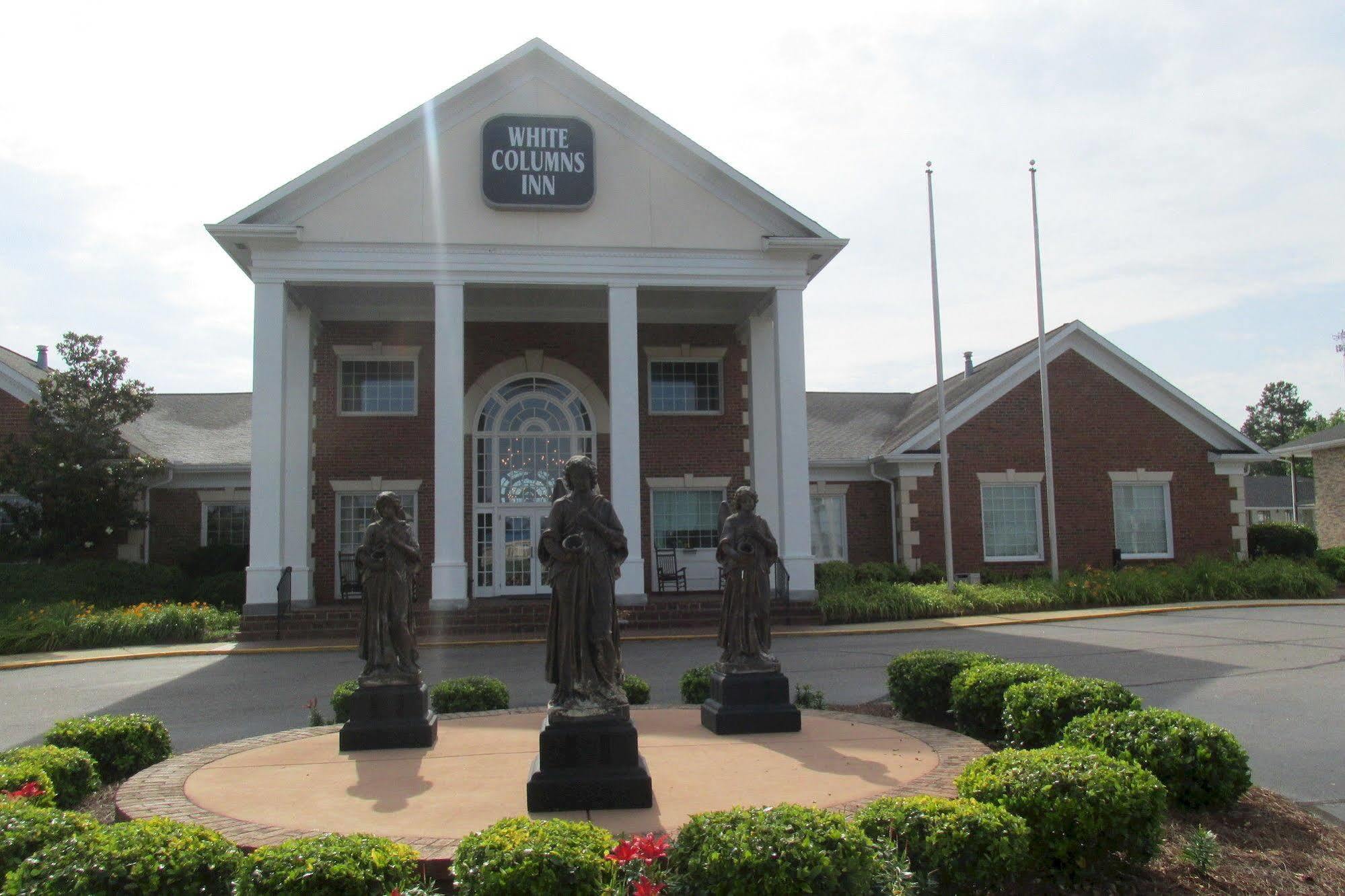 White Columns Inn Thomson Bagian luar foto